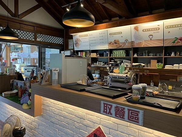 雲林古坑蜜園~蜜蜂故事館~