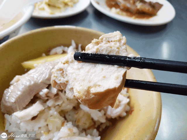 【嘉義東區】劉里長火雞肉飯 | 只開到下午的人氣排隊店 油蔥酥香氣十足 火雞肉新鮮嫩口