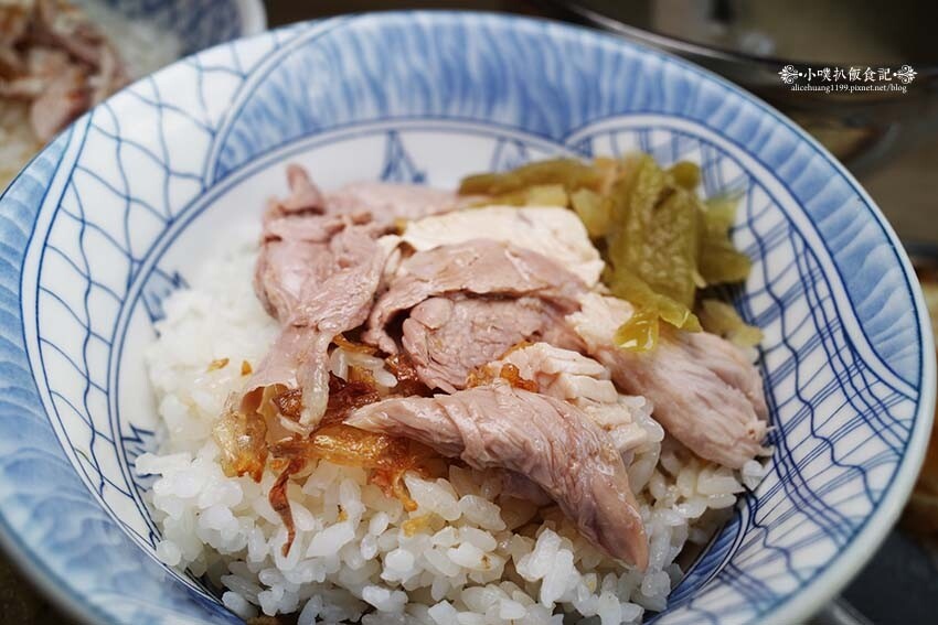 【嘉義美食】『劉里長火雞肉飯』在地必吃美食/觀光客排隊老店/火紅到日本展店的最夯雞肉飯/詳細菜單/大推火