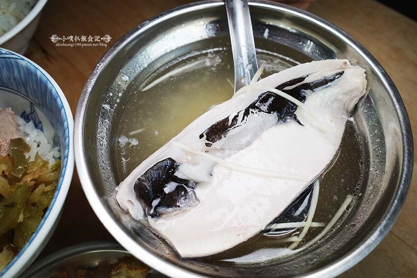 【嘉義美食】『劉里長火雞肉飯』在地必吃美食/觀光客排隊老店/火紅到日本展店的最夯雞肉飯/詳細菜單/大推火