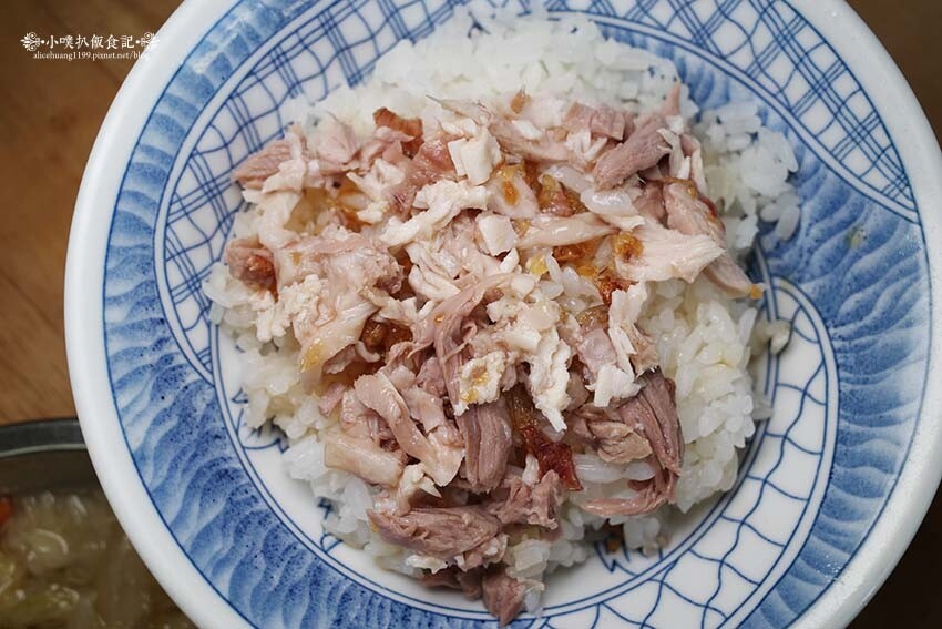 【嘉義美食】『劉里長火雞肉飯』在地必吃美食/觀光客排隊老店/火紅到日本展店的最夯雞肉飯/詳細菜單/大推火