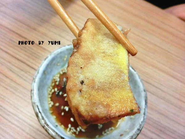 食茶父子：【邀稿】高cp值!簡單就是人間美味~紅燒牛腩定食及雞腿排咖哩飯大獲我心@食茶父子