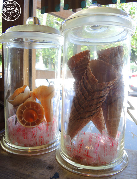 INO ICE(草悟道店):呷飽祙【台中西區・INO Ice】還有販售創新內餡雞蛋糕 INO ICE(草悟道店):呷飽祙【台中西區・INO Ice】還有販售創新內餡雞蛋糕