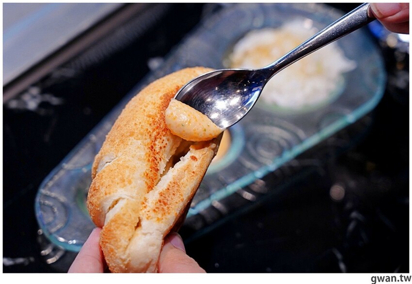 夏慕尼台中大隆店重新開幕,推出視覺系火焰肋眼,期間限定法式夢幻套餐又來了!