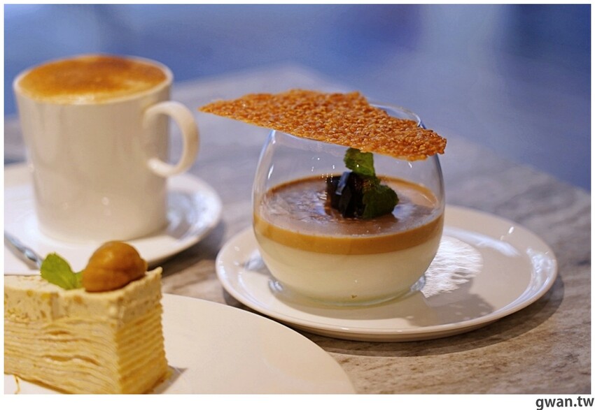 夏慕尼台中大隆店重新開幕,推出視覺系火焰肋眼,期間限定法式夢幻套餐又來了!