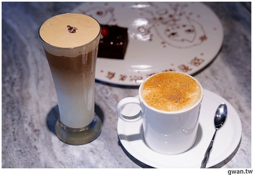 夏慕尼台中大隆店重新開幕,推出視覺系火焰肋眼,期間限定法式夢幻套餐又來了!