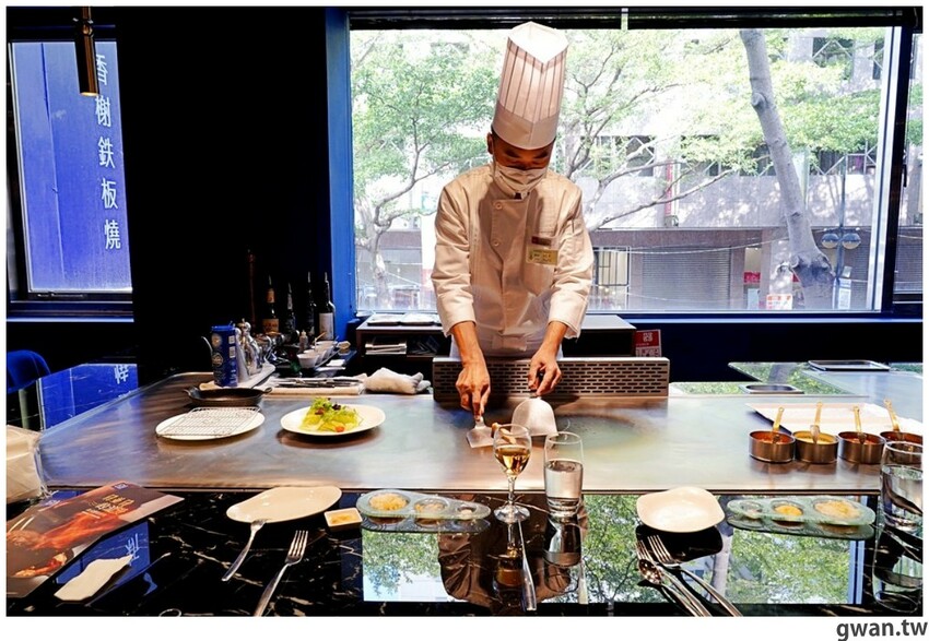 夏慕尼台中大隆店重新開幕,推出視覺系火焰肋眼,期間限定法式夢幻套餐又來了!