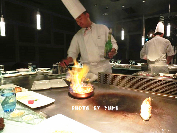 夏慕尼新香榭鐵板燒(台中大隆店)：【台中食記】七夕情人節~帶情人享受浪漫約會晚餐@夏慕尼新香榭鐵板燒(台中大隆店)