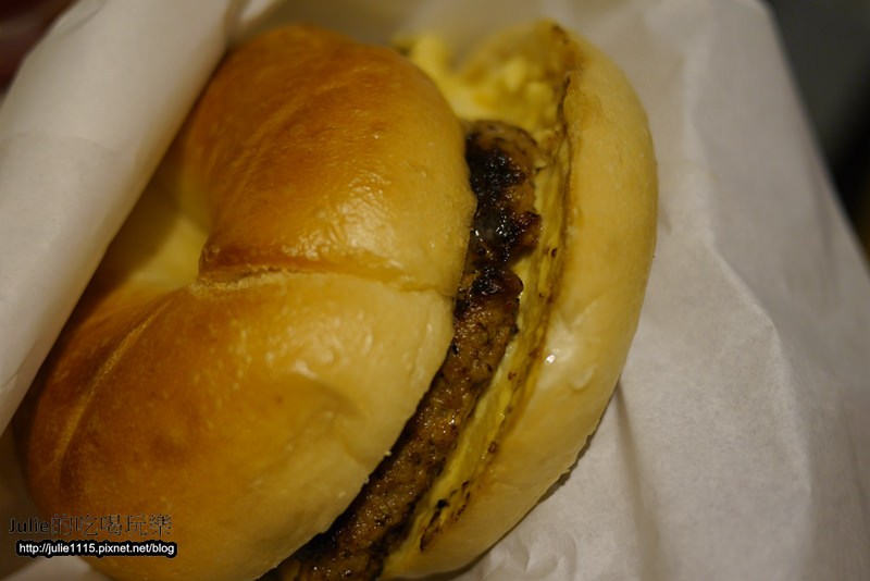板橋早午餐●Bügel Bagel Coffee新板壹號店(輕食、下午茶、貝果餐)(板橋站、府中站)(近板橋遠百)