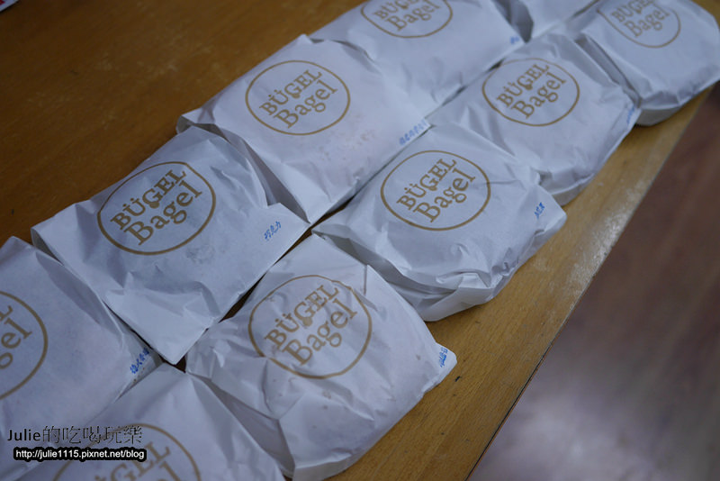 板橋早午餐●Bügel Bagel Coffee新板壹號店(輕食、下午茶、貝果餐)(板橋站、府中站)(近板橋遠百)
