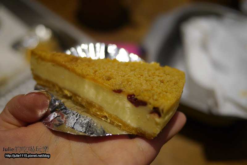 板橋早午餐●Bügel Bagel Coffee新板壹號店(輕食、下午茶、貝果餐)(板橋站、府中站)(近板橋遠百)