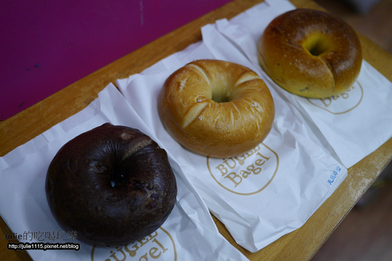 板橋早午餐●Bügel Bagel Coffee新板壹號店(輕食、下午茶、貝果餐)(板橋站、府中站)(近板橋遠百)
