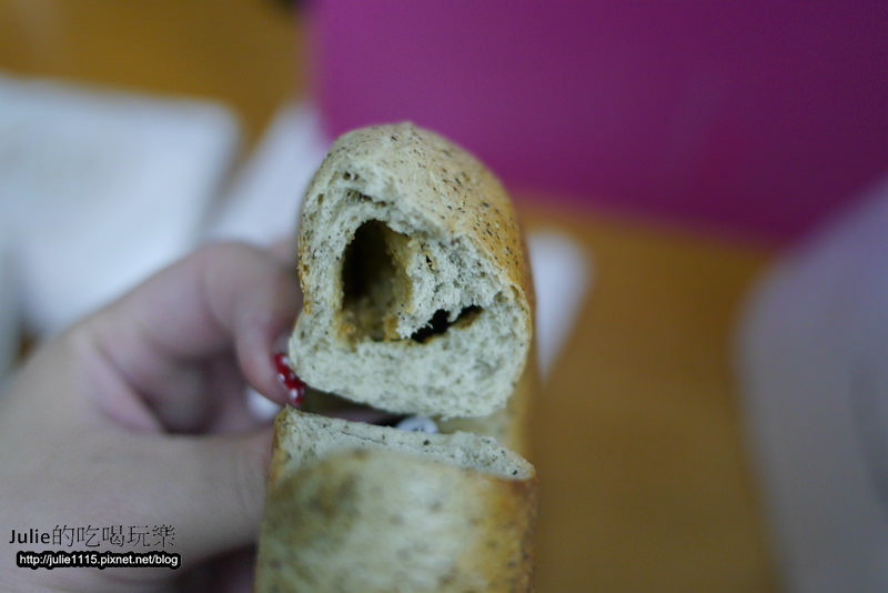 板橋早午餐●Bügel Bagel Coffee新板壹號店(輕食、下午茶、貝果餐)(板橋站、府中站)(近板橋遠百)