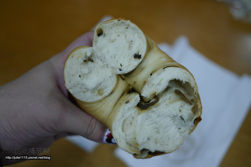 板橋早午餐●Bügel Bagel Coffee新板壹號店(輕食、下午茶、貝果餐)(板橋站、府中站)(近板橋遠百)