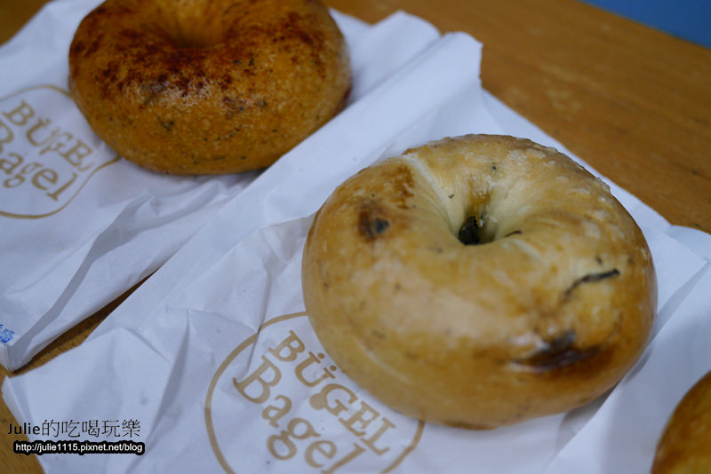 板橋早午餐●Bügel Bagel Coffee新板壹號店(輕食、下午茶、貝果餐)(板橋站、府中站)(近板橋遠百)