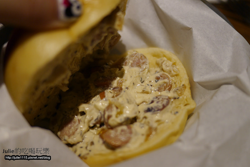 板橋早午餐●Bügel Bagel Coffee新板壹號店(輕食、下午茶、貝果餐)(板橋站、府中站)(近板橋遠百)