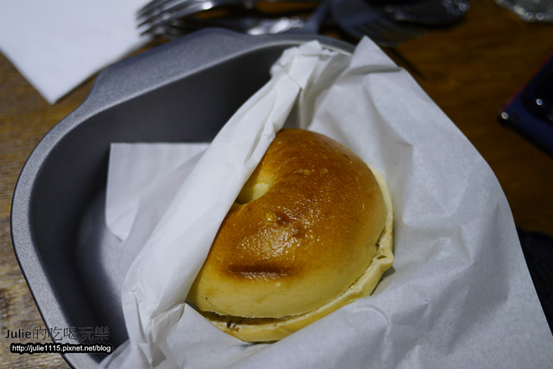 板橋早午餐●Bügel Bagel Coffee新板壹號店(輕食、下午茶、貝果餐)(板橋站、府中站)(近板橋遠百)