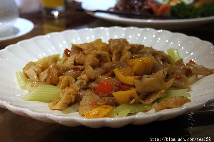 誰說中秋一定要烤肉？豐原火車站前五都飯店港式佳餚，令人欣喜。