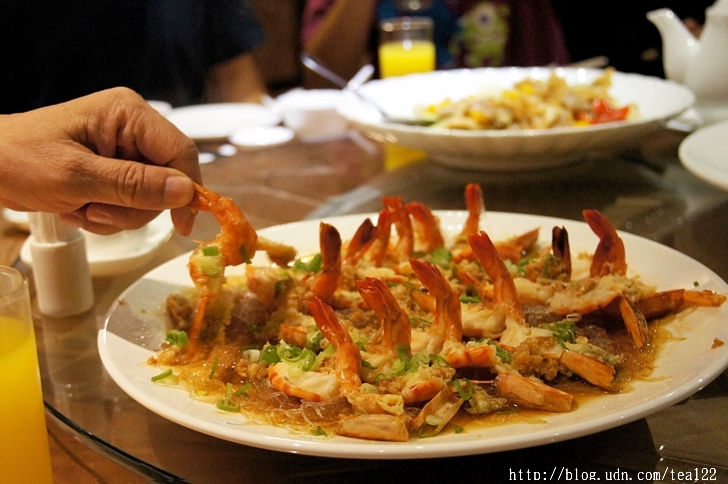 誰說中秋一定要烤肉？豐原火車站前五都飯店港式佳餚，令人欣喜。