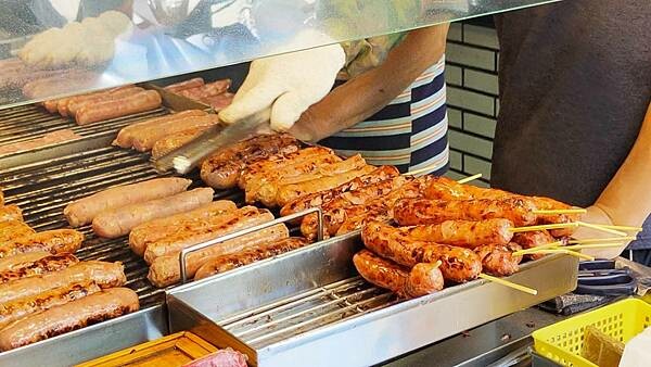 【台北美食】黃家香腸|吃過的人都讚不絕口爆強實力的香腸店