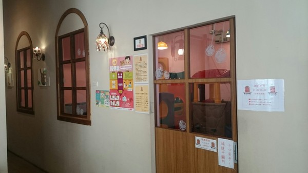 瑪莉桃桃親子餐廳(原Baby Coffee 瑪莉桃桃):高雄~瑪莉桃桃親子餐廳~可愛的胡桃鉗娃娃~車車造型兒童餐~