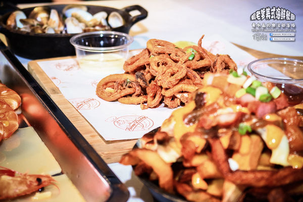 蝦老爹美式海鮮餐廳 The Shrimp Daddy|台北市大安區/北捷國父紀念館站《台北國父紀念館美食“食尚玩家〞推薦;整間餐廳根本就是大海的冰箱,激推!》