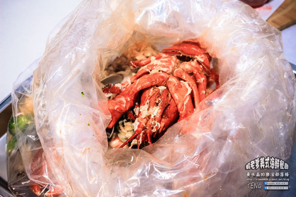 蝦老爹美式海鮮餐廳 The Shrimp Daddy|台北市大安區/北捷國父紀念館站《台北國父紀念館美食“食尚玩家〞推薦;整間餐廳根本就是大海的冰箱,激推!》