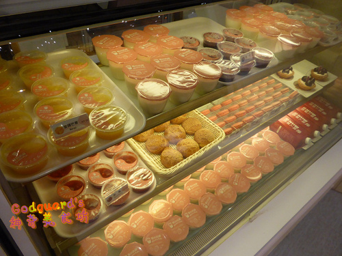 (私心推薦)[台北 信義]9.12盛大開幕!!! ATT 4 FUN 四樓 、15家知名甜點店匯聚一塊~ 甜密王國