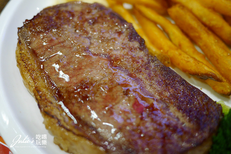 板橋●牛排●得克薩斯食坊(秤重牛排、薯條、披薩、醬飯、焗麵)