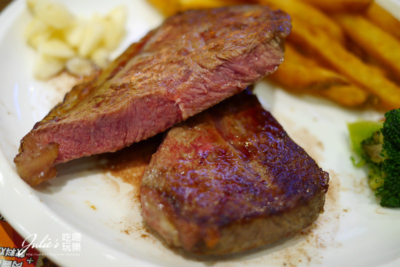 板橋●牛排●得克薩斯食坊(秤重牛排、薯條、披薩、醬飯、焗麵)