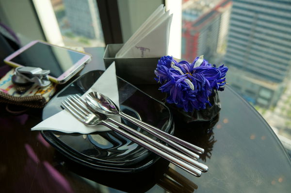 台北W酒店-紫艷酒吧：W hotel♥ 紫艷酒吧 ♥101層架下午茶 ♥眉目傳情