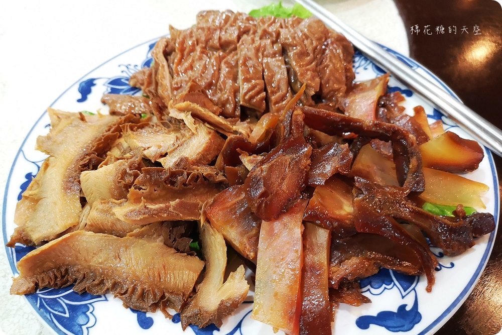 台北大安巷子裡的四十年老店-翠滿園,招牌豬腳必點太驚豔啦!