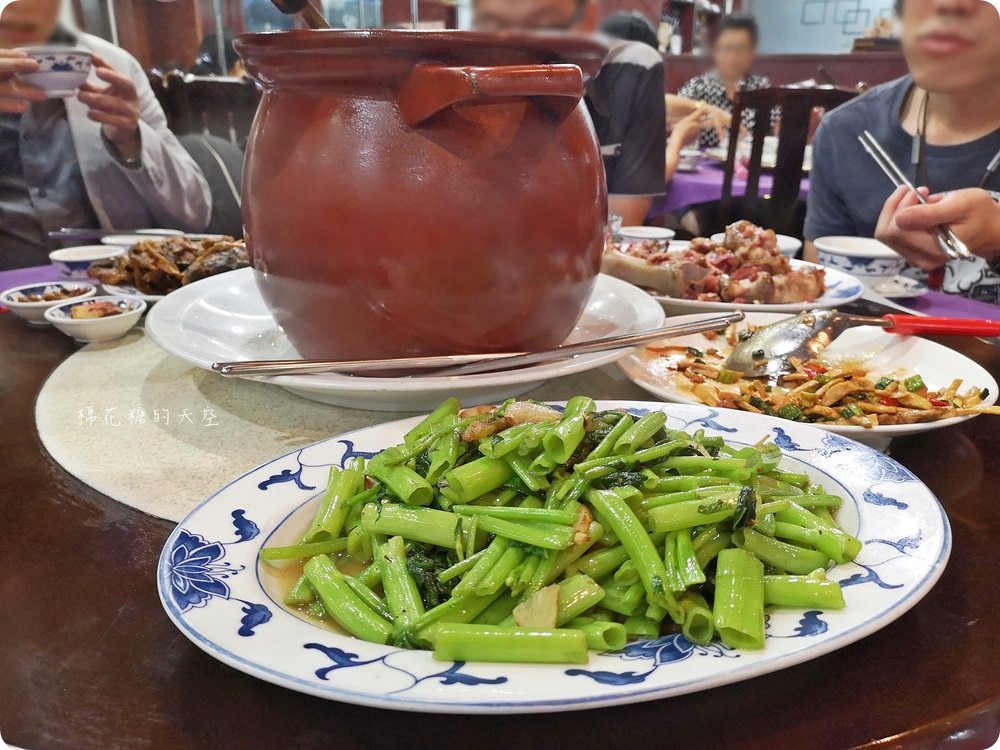 台北大安巷子裡的四十年老店-翠滿園,招牌豬腳必點太驚豔啦!