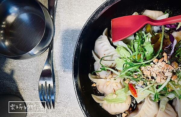 LINE_ALBUM_鐵燒餃子_230604_4_0