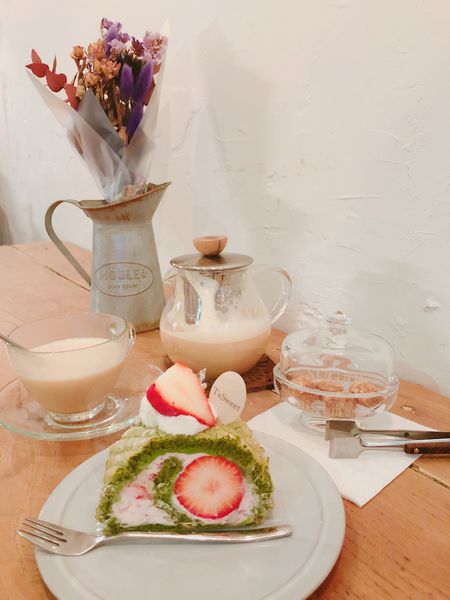 捷運國父紀念館站✿TASWEET手作燒菓子✿晚來就吃不到的利害蛋糕捲! 喜歡蛋糕捲的Q棉口感~