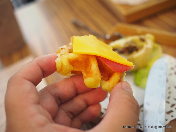 烤香Oven Coffee：【食記】新竹Oven Coffee 烤香咖啡竹北勝利店@竹北 : 平價美味的咖啡與比利時烈日鬆餅,口味水準比台中店高喔!