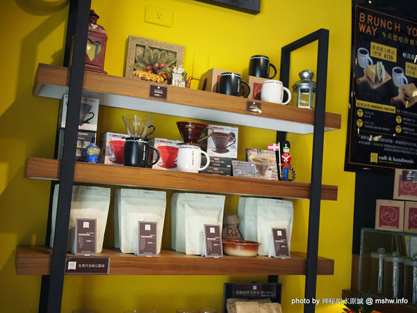 烤香Oven Coffee：【食記】新竹Oven Coffee 烤香咖啡竹北勝利店@竹北 : 平價美味的咖啡與比利時烈日鬆餅,口味水準比台中店高喔!