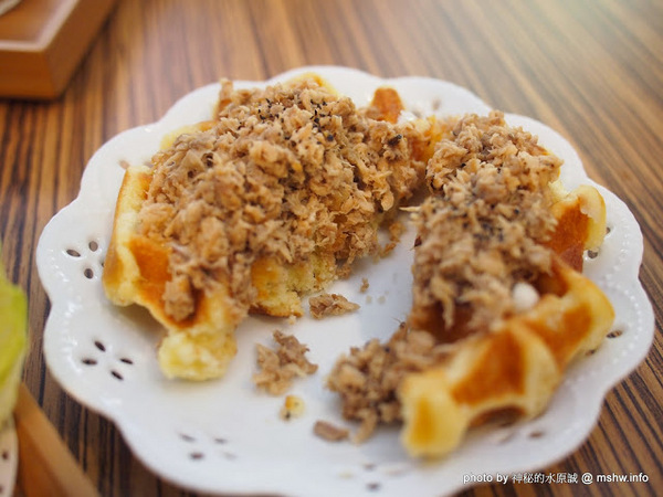 烤香Oven Coffee：【食記】新竹Oven Coffee 烤香咖啡竹北勝利店@竹北 : 平價美味的咖啡與比利時烈日鬆餅,口味水準比台中店高喔!