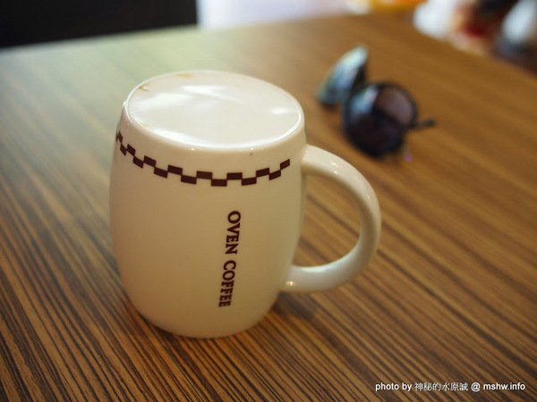 烤香Oven Coffee：【食記】新竹Oven Coffee 烤香咖啡竹北勝利店@竹北 : 平價美味的咖啡與比利時烈日鬆餅,口味水準比台中店高喔!