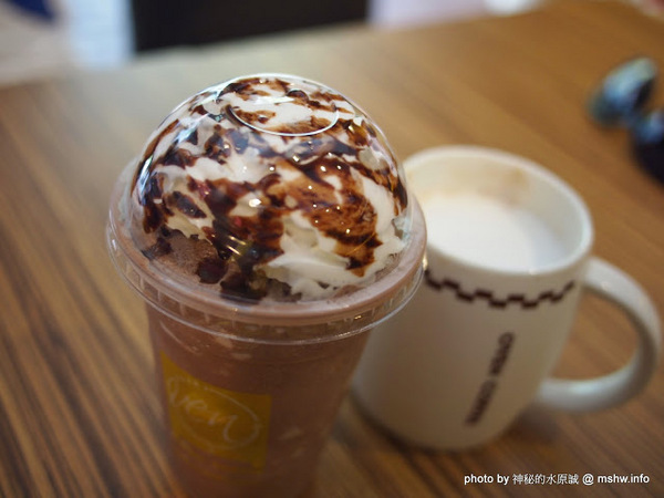 烤香Oven Coffee：【食記】新竹Oven Coffee 烤香咖啡竹北勝利店@竹北 : 平價美味的咖啡與比利時烈日鬆餅,口味水準比台中店高喔!