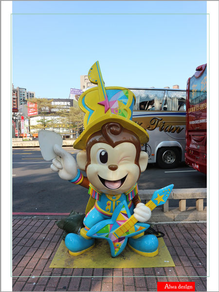 【新竹好好玩】喔耶!新竹市感恩季東門城聖誕好漂亮!我們不去台北囉~~(傲嬌樣(๑˘ ₃˘๑) 哼!)-08.jpg 【新竹好好玩】喔耶!新竹市感恩季東門城聖誕好漂亮!我們不去台北囉~~(傲嬌樣(๑˘ ₃˘๑) 哼!)-08.jpg