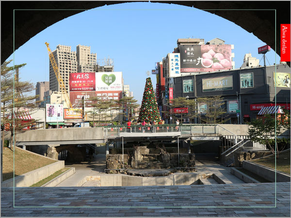 【新竹好好玩】喔耶!新竹市感恩季東門城聖誕好漂亮!我們不去台北囉~~(傲嬌樣(๑˘ ₃˘๑) 哼!)-20.jpg 【新竹好好玩】喔耶!新竹市感恩季東門城聖誕好漂亮!我們不去台北囉~~(傲嬌樣(๑˘ ₃˘๑) 哼!)-20.jpg