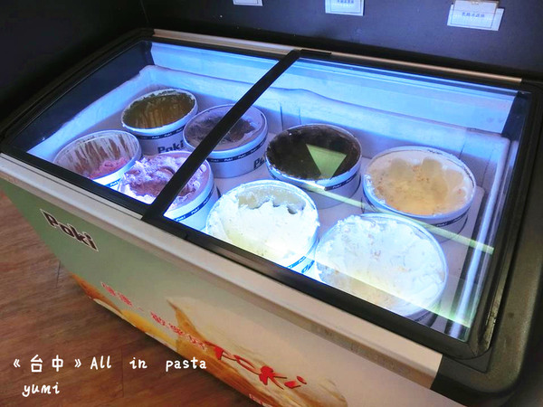 All in Pasta義式餐廳(原：le Buffet 西式‧綜合百匯)：【台中食記】只有自己親身品嘗過才知曉阿@all in pasta(大買家2F)
