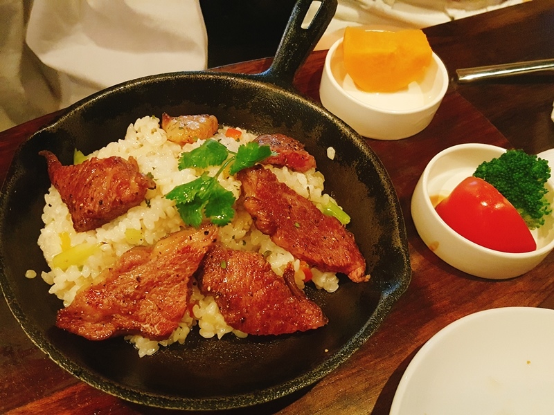 SelfieCity_20170506123954_org.jpg SelfieCity_20170506123954_org.jpg