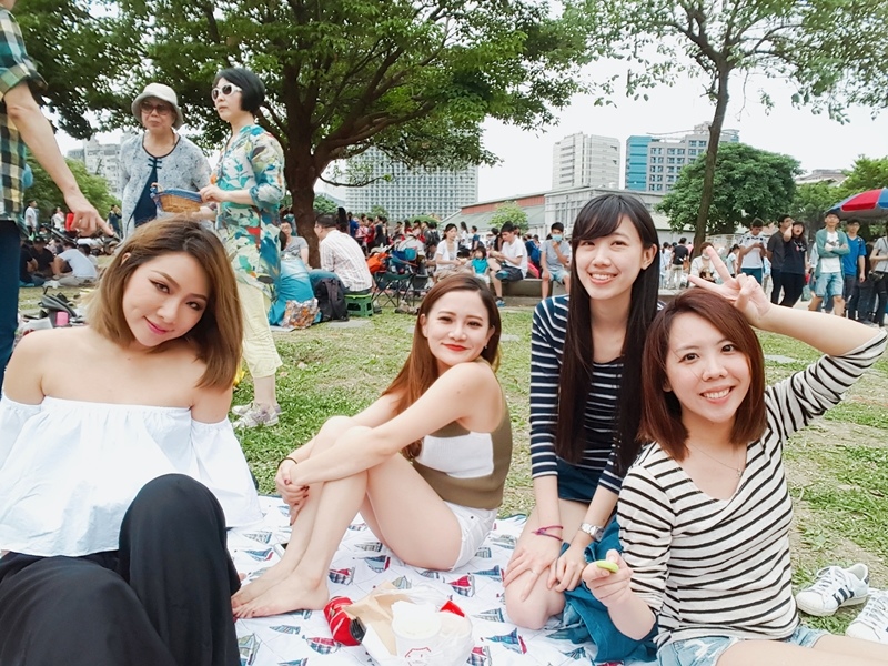 SelfieCity_20170506143217_org.jpg SelfieCity_20170506143217_org.jpg