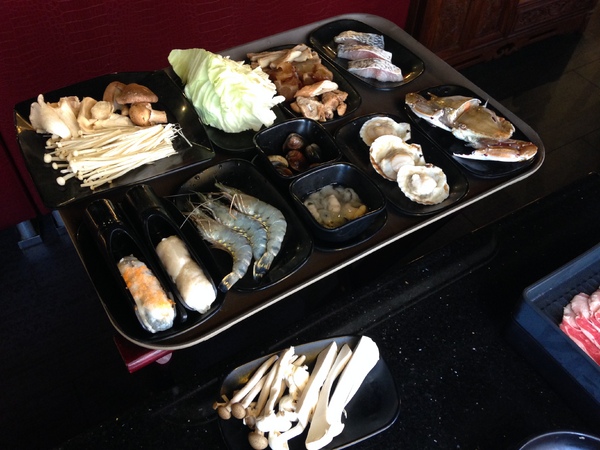 馬辣頂級麻辣鴛鴦火鍋(復興店)：馬辣頂級麻辣鴛鴦火鍋(復興店)♥ 吃到飽火鍋 ♥ 哈根達絲16種口味吃到飽