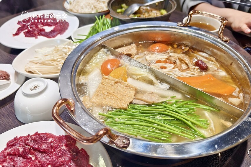 台中火鍋這裡也吃得到溫體牛! 牛老總五權店雙人套餐超划算 - 棉花糖的天空