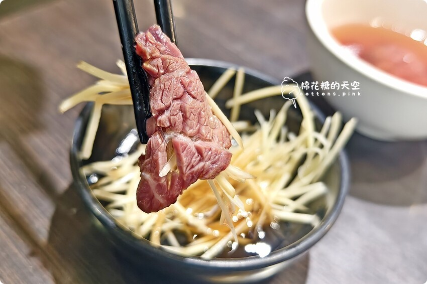 台中火鍋這裡也吃得到溫體牛! 牛老總五權店雙人套餐超划算 - 棉花糖的天空