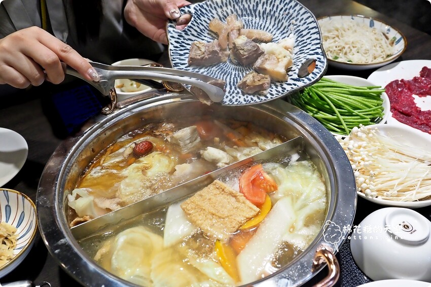 台中火鍋這裡也吃得到溫體牛! 牛老總五權店雙人套餐超划算 - 棉花糖的天空