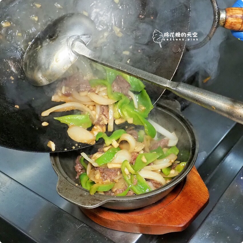 台中火鍋這裡也吃得到溫體牛! 牛老總五權店雙人套餐超划算 - 棉花糖的天空